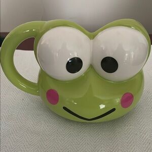 Kerpoppi Green and White Frog Decor Accents